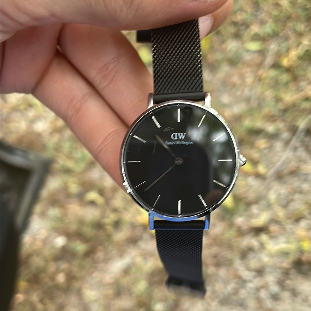 Daniel Wellington Black and Silver Watch